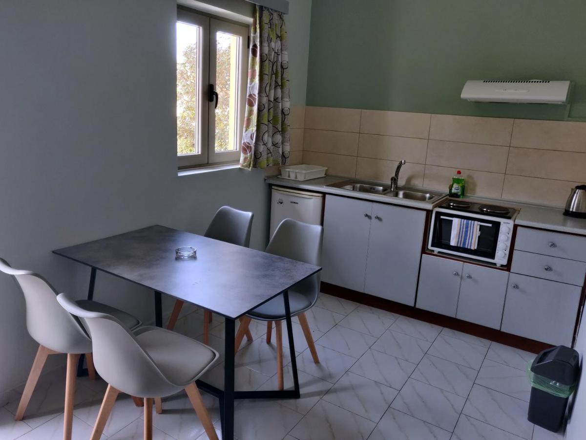 Viglia Beach Apartments Kissamos Exterior photo