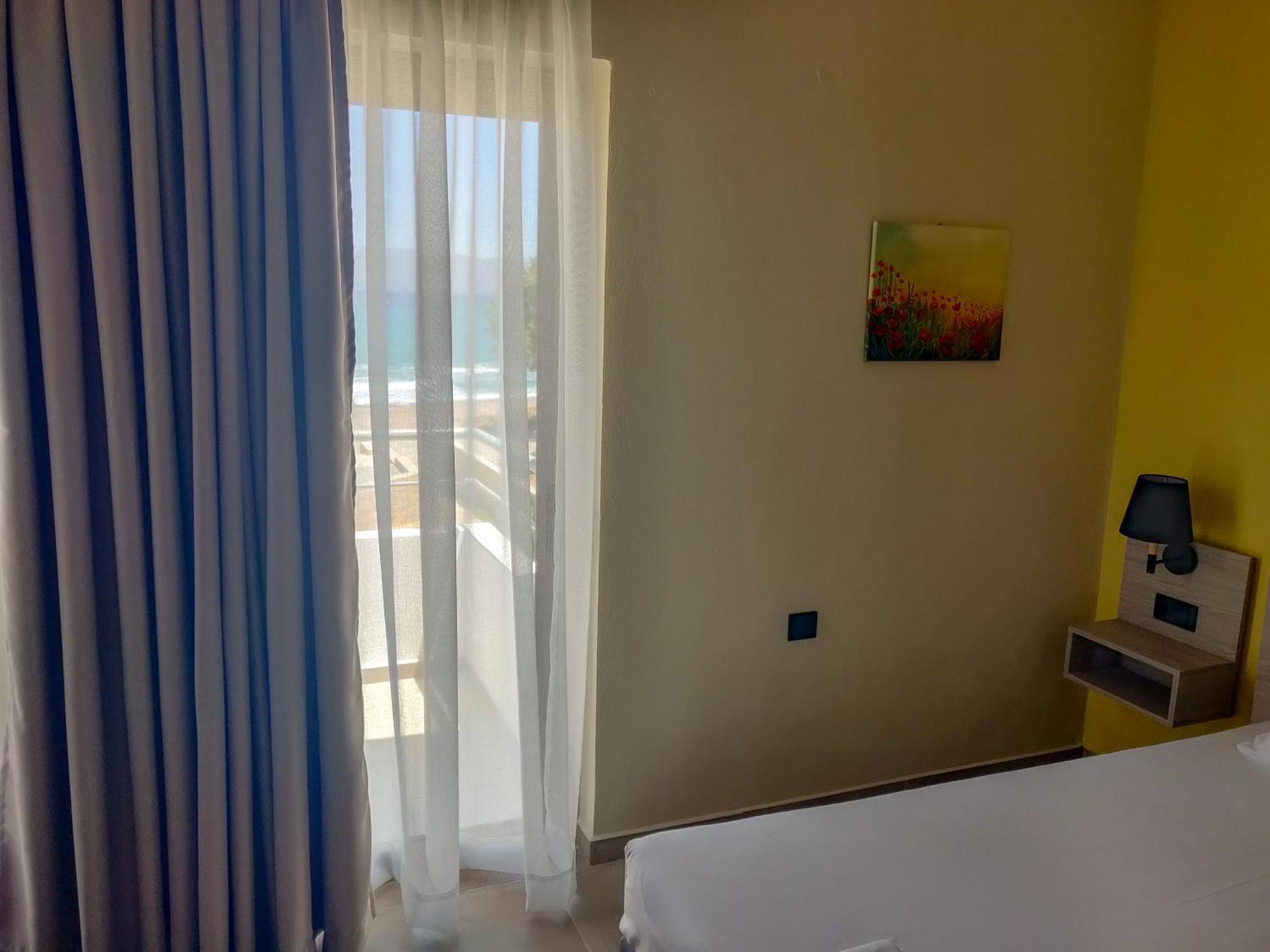 Viglia Beach Apartments Kissamos Exterior photo