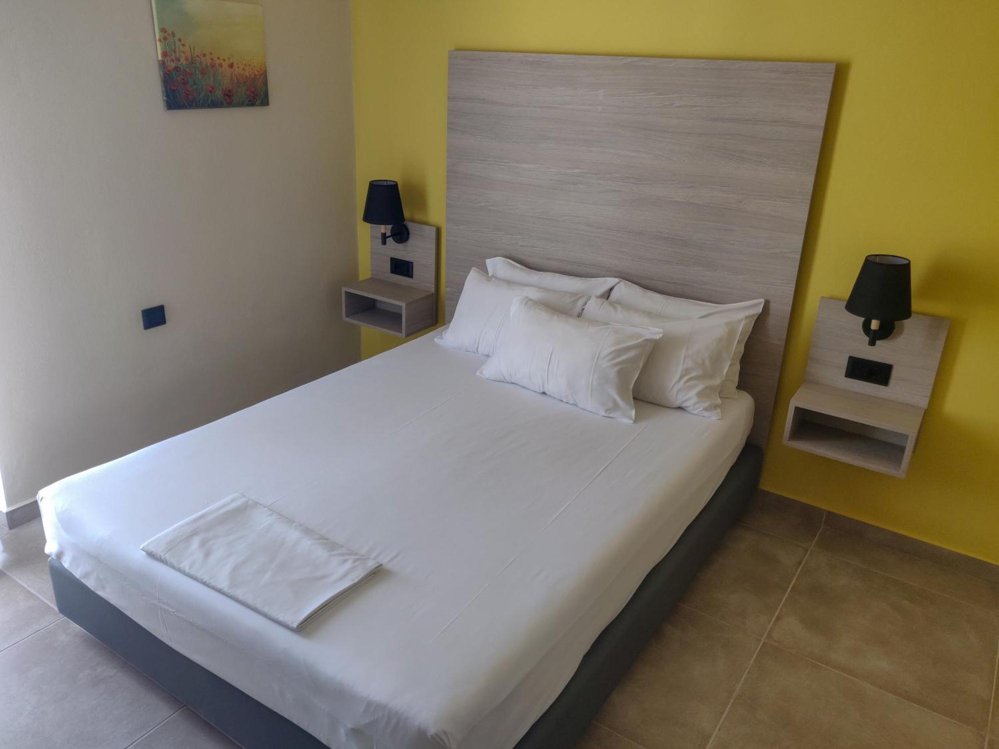 Viglia Beach Apartments Kissamos Exterior photo