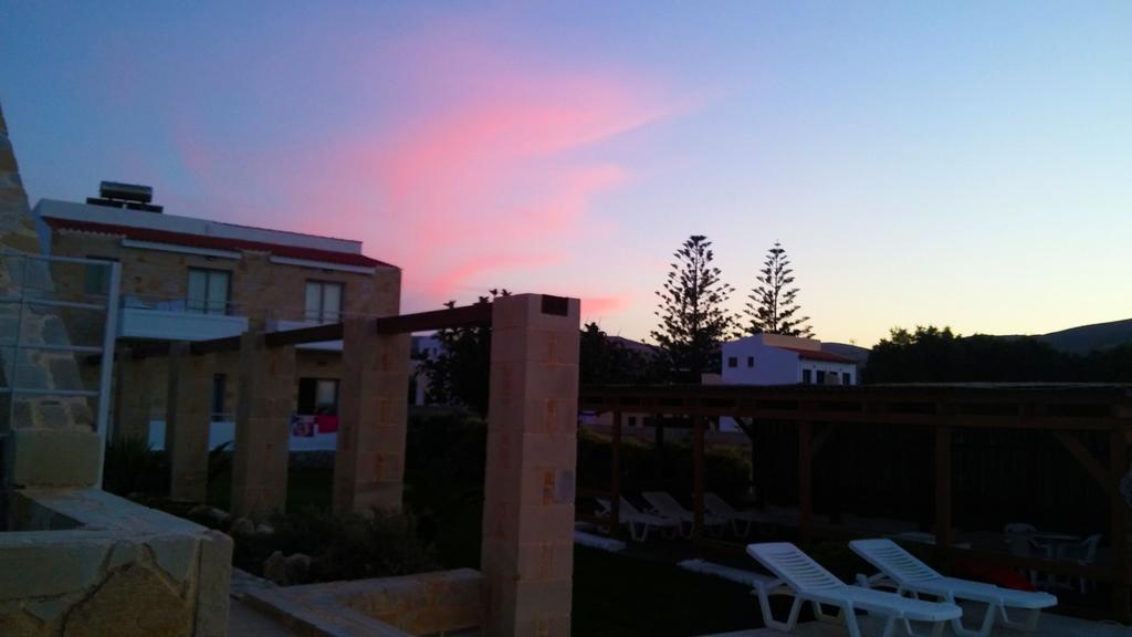 Viglia Beach Apartments Kissamos Exterior photo